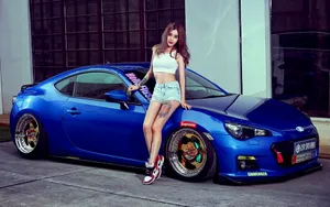 斯巴鲁BRZ 改装车美女模特壁纸_3