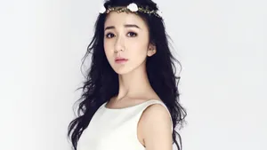 美女明星娄艺潇图片壁纸_4