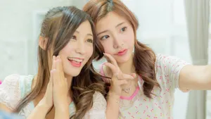 陈思颖江若宁闺蜜图片