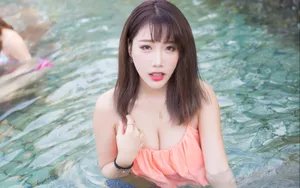 魔鬼身材美女图片_8