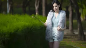 白嫩美女图片壁纸_9