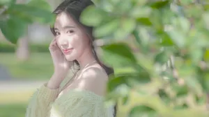 白嫩美女图片壁纸_10