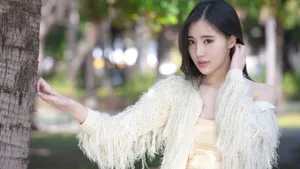 白嫩美女图片壁纸_13