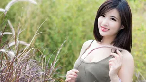 性感邻家可爱美女生活照_2