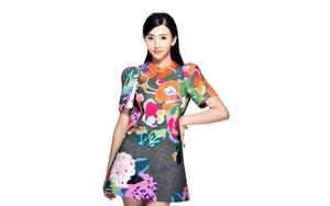 黄色美女胡丹丹图片_3