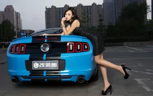 福特野马GT美腿模特美女图片_9