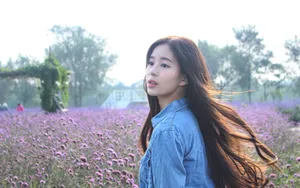 温心美女校花电脑壁纸_4