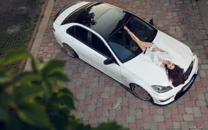 奔驰改装美女车模壁纸_8