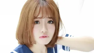 高清美女女生头像图片_4