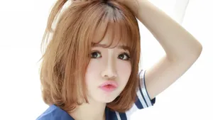 高清美女女生头像图片_14