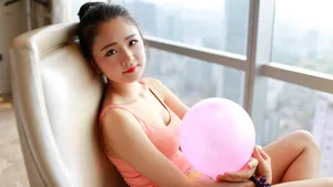 居家性感小美女图片