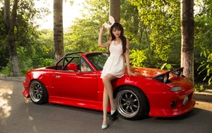 马自达MX5美女性感车模图片