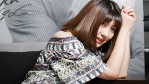 丰腴白嫩美女图片_2