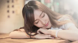 青春制服美女图片壁纸_6