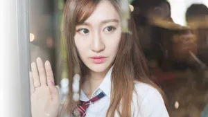 青春制服美女图片壁纸_8
