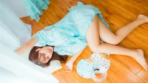 清新纯美美女图片_5