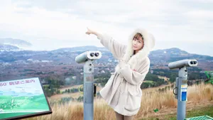街拍美女模特陈潇图片_3