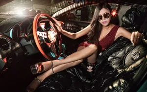 科鲁兹改装车美女车模壁纸_3