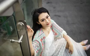 优雅女士图片壁纸_9