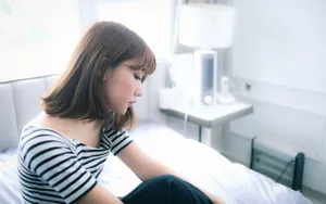 漂亮大眼美女生活壁纸_28