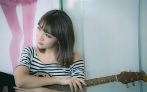 漂亮大眼美女生活壁纸_29
