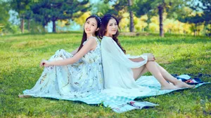 美女闺蜜头像壁纸_5