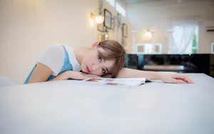 美丽恬静女生生活照_4