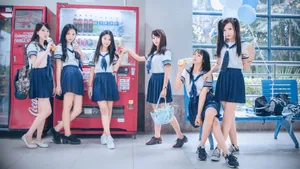 青春校园制服美女壁纸_4