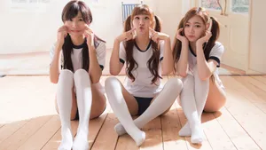 制服美女的诱惑_18
