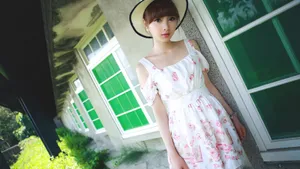 精致的美女少女图片壁纸_5