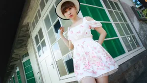 精致的美女少女图片壁纸_8