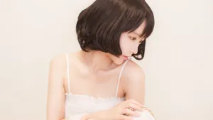 韩国高颜值美女yurisa图片壁纸_1
