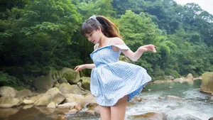 小萝莉美女柳侑绮h图片_5
