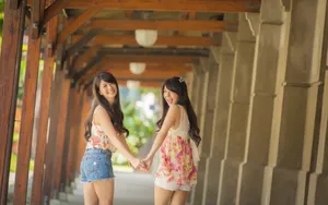 双胞胎姐妹花美女壁纸_5