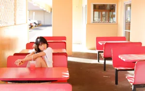 青春动人美女生活图片_7