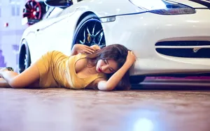 保时捷996 Carrera 美女模特壁纸_3