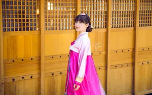 美女金莎桌面壁纸_18