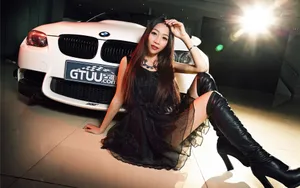宝马M3性感车模写真壁纸_4