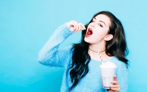 charli xcx桌面壁纸