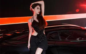 兰博基尼DMC LP988 E-GT美女模特壁纸_5