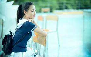 青春校园美女桌面壁纸_14