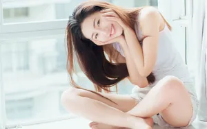 阳光甜美美女壁纸_4