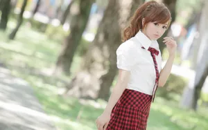 清纯制服装套裙美女壁纸