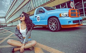 道奇Ram SRT-10美女模特壁纸_3