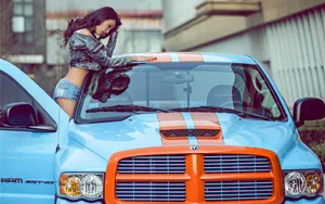 道奇Ram SRT-10美女模特壁纸_6
