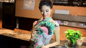 古典旗袍姐妹美女图片壁纸_3