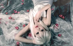 妖艳白发魔女美女壁纸