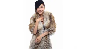 美女应采儿图片壁纸_3