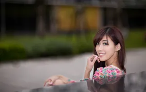 清纯碎花连衣裙美女壁纸_1