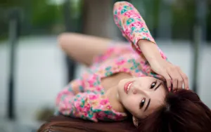 清纯碎花连衣裙美女壁纸_3